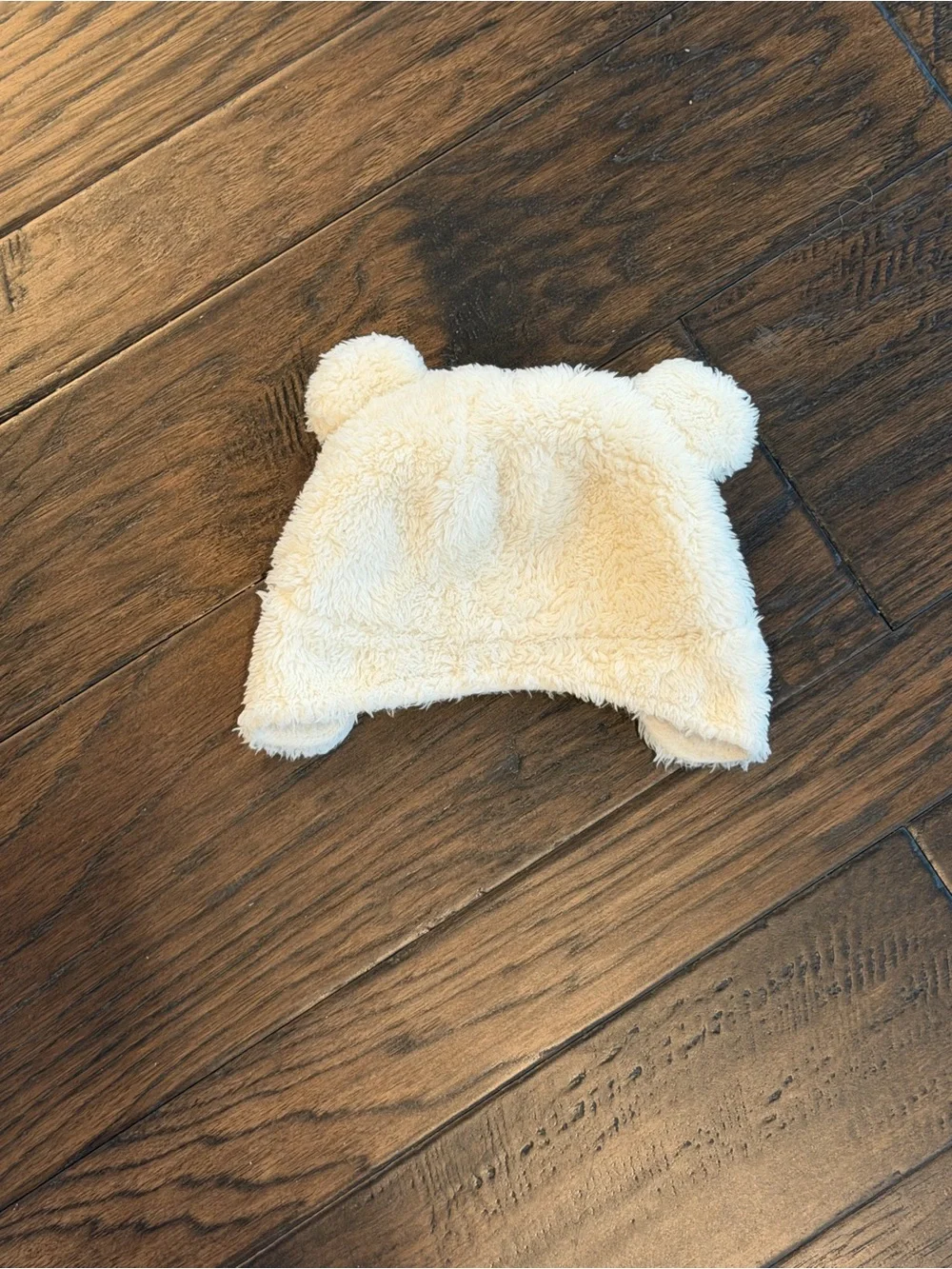 Carter’s polar bear fleece hat